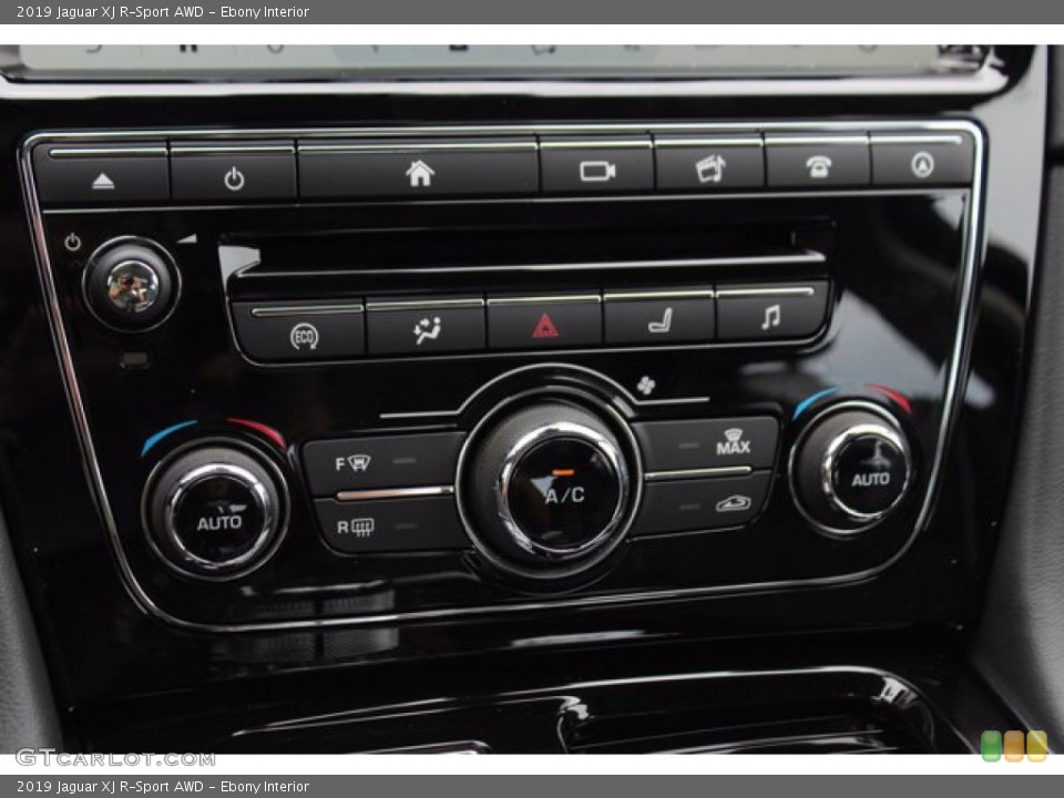 Ebony Interior Controls for the 2019 Jaguar XJ R-Sport AWD #138436251