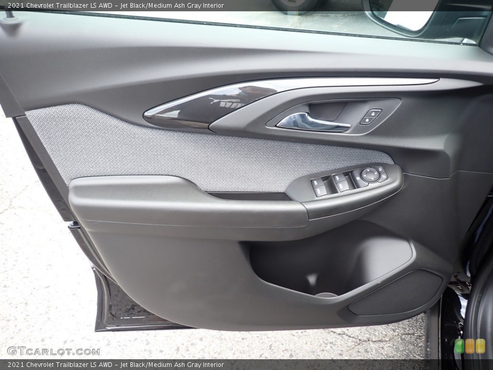 Jet Black/Medium Ash Gray Interior Door Panel for the 2021 Chevrolet Trailblazer LS AWD #138439824