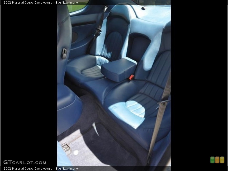 Bue Navy Interior Rear Seat for the 2002 Maserati Coupe Cambiocorsa #138501654