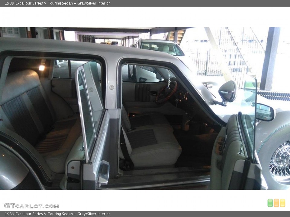 Gray/Silver Interior Photo for the 1989 Excalibur Series V Touring Sedan #138506439
