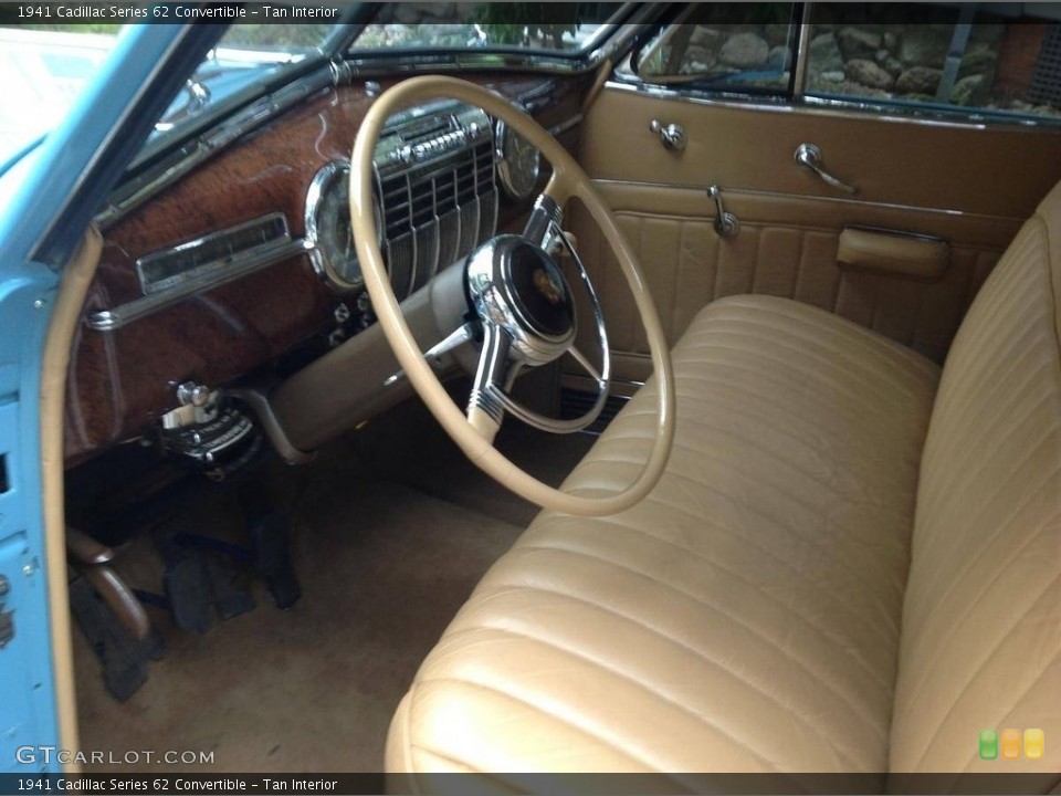 Tan Interior Photo for the 1941 Cadillac Series 62 Convertible #138508719