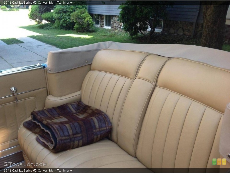 Tan Interior Rear Seat for the 1941 Cadillac Series 62 Convertible #138508806