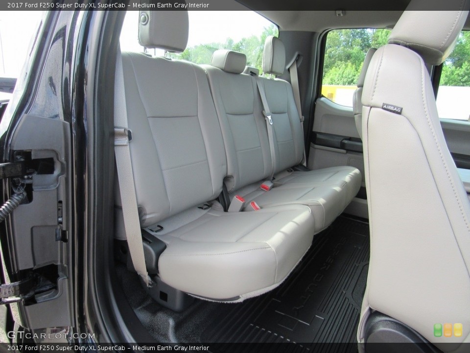 Medium Earth Gray Interior Rear Seat for the 2017 Ford F250 Super Duty XL SuperCab #138515484