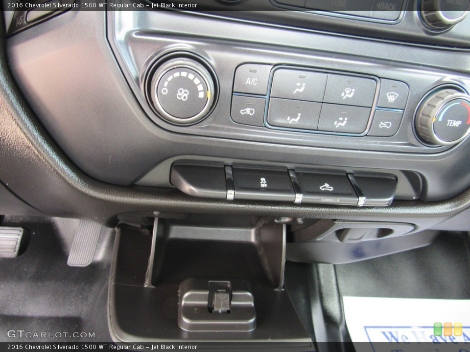 Jet Black Interior Controls for the 2016 Chevrolet Silverado 1500 WT Regular Cab #138524508
