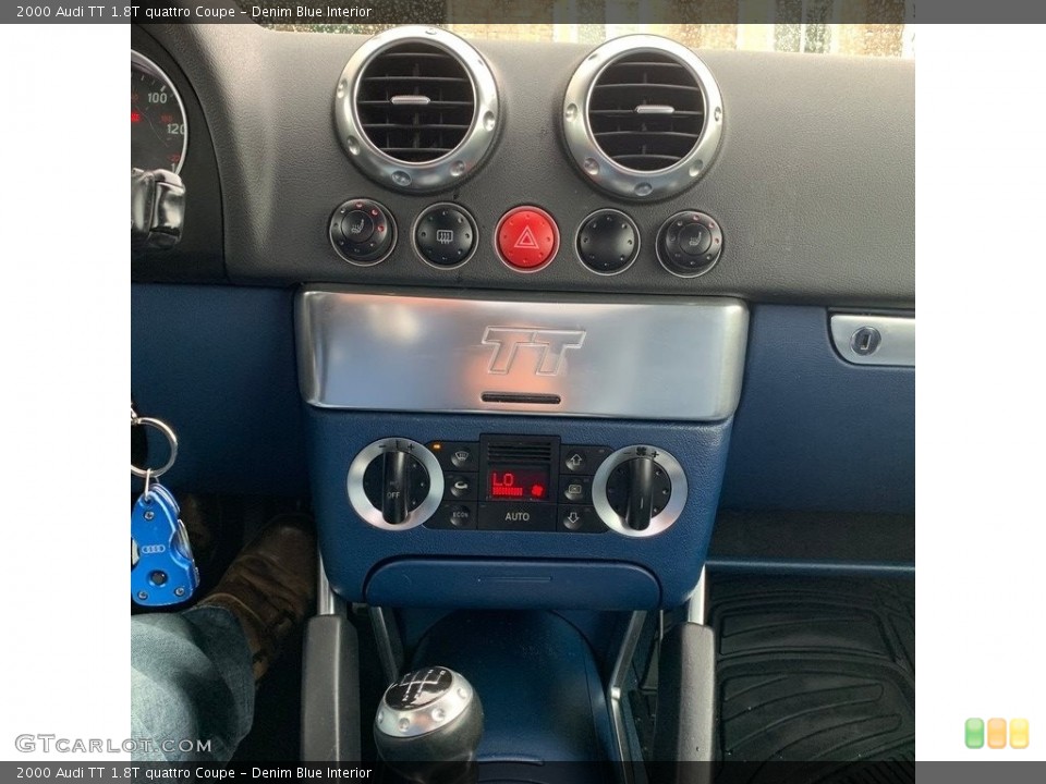 Denim Blue Interior Controls for the 2000 Audi TT 1.8T quattro Coupe #138528141