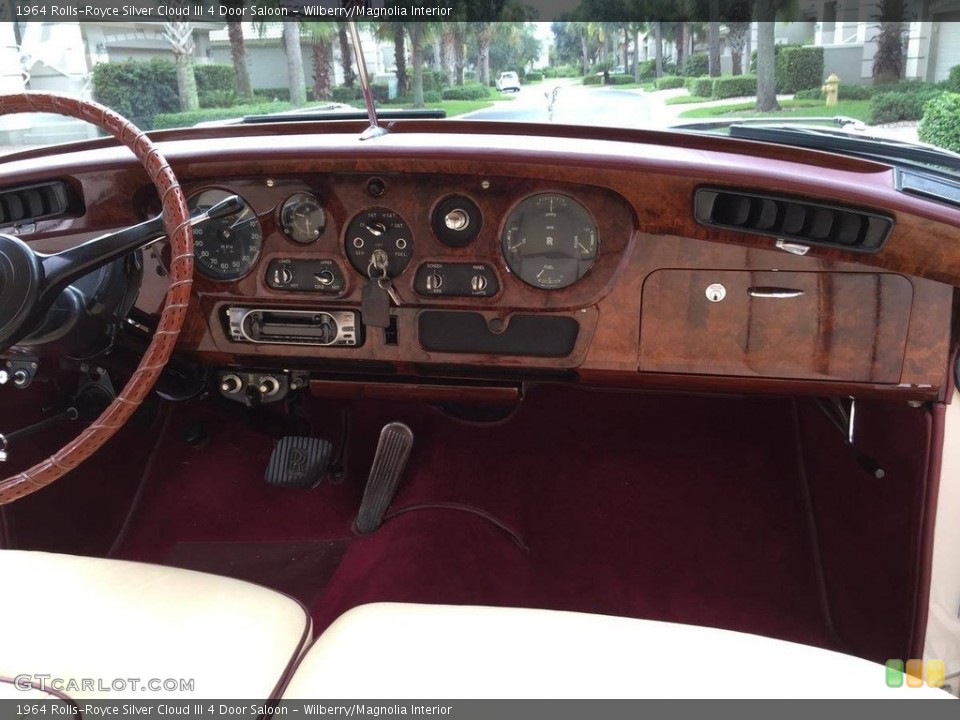 Wilberry/Magnolia Interior Dashboard for the 1964 Rolls-Royce Silver Cloud III 4 Door Saloon #138534807