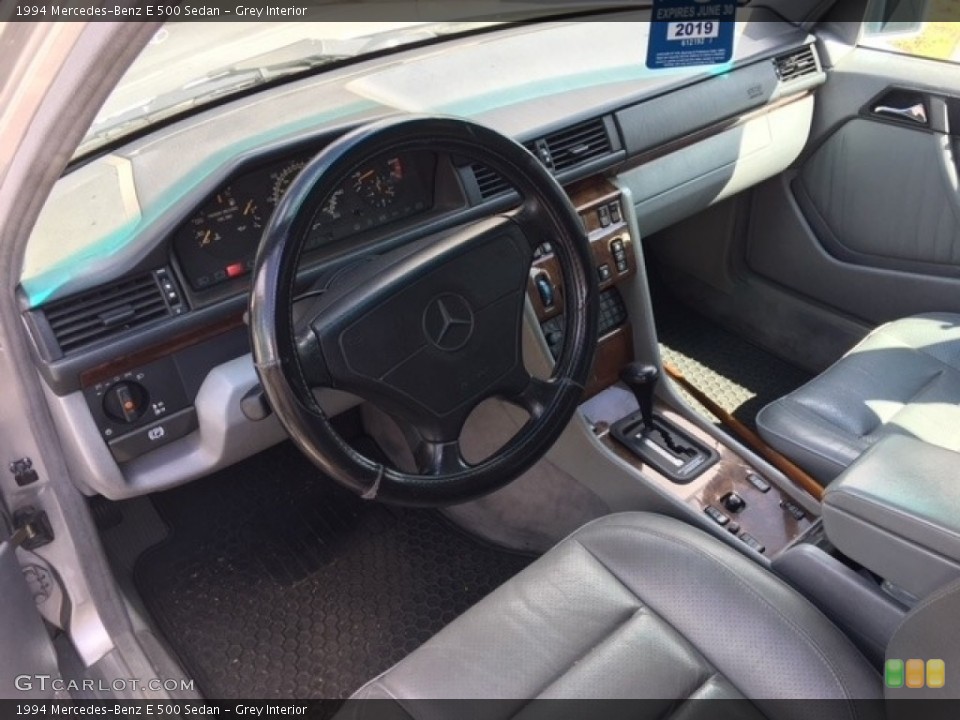 Grey Interior Photo for the 1994 Mercedes-Benz E 500 Sedan #138535992