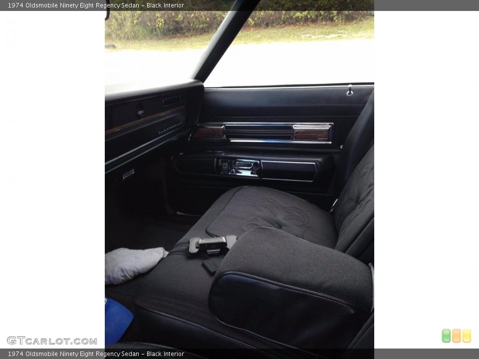 Black Interior Front Seat for the 1974 Oldsmobile Ninety Eight Regency Sedan #138537315