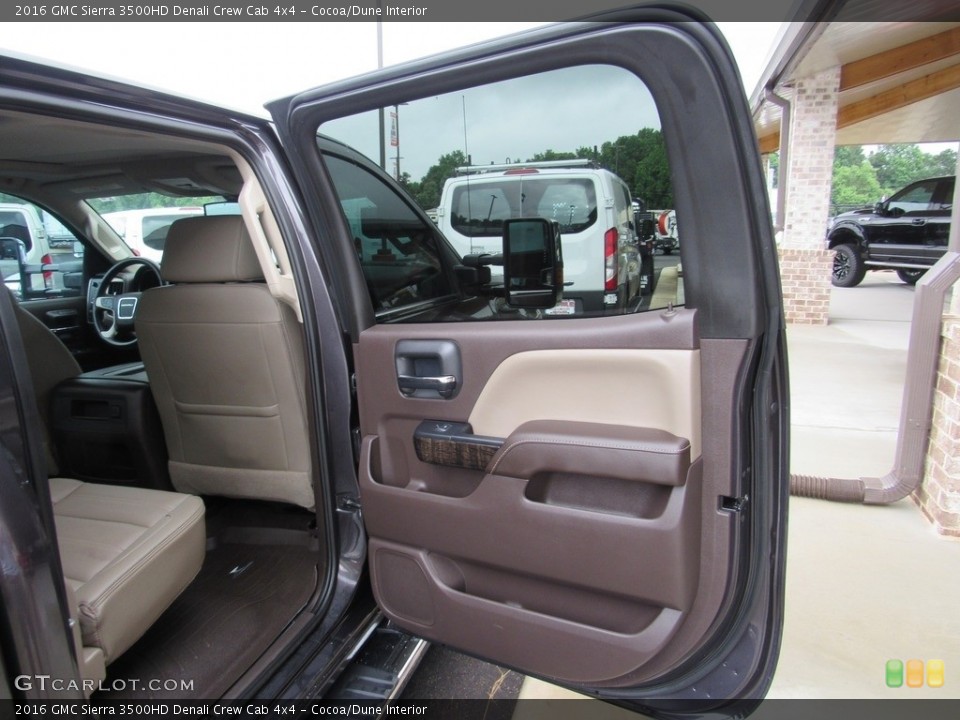 Cocoa/Dune Interior Door Panel for the 2016 GMC Sierra 3500HD Denali Crew Cab 4x4 #138539985