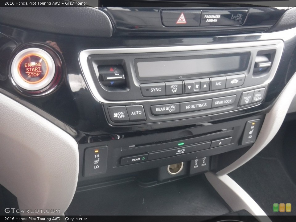 Gray Interior Controls for the 2016 Honda Pilot Touring AWD #138541158