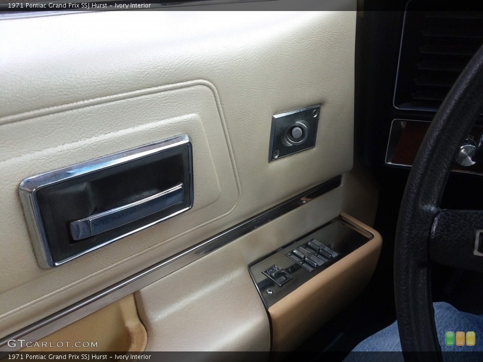 Ivory Interior Door Panel for the 1971 Pontiac Grand Prix SSJ Hurst #138551826