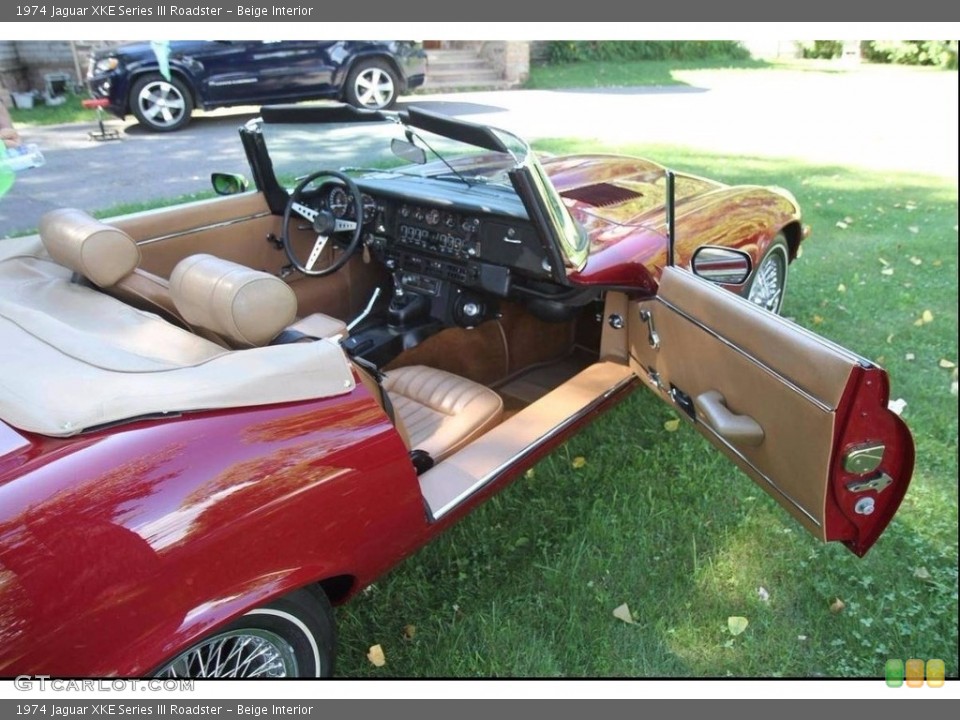 Beige Interior Front Seat for the 1974 Jaguar XKE Series III Roadster #138557745