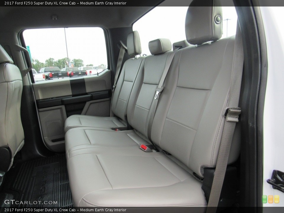 Medium Earth Gray Interior Rear Seat for the 2017 Ford F250 Super Duty XL Crew Cab #138571356