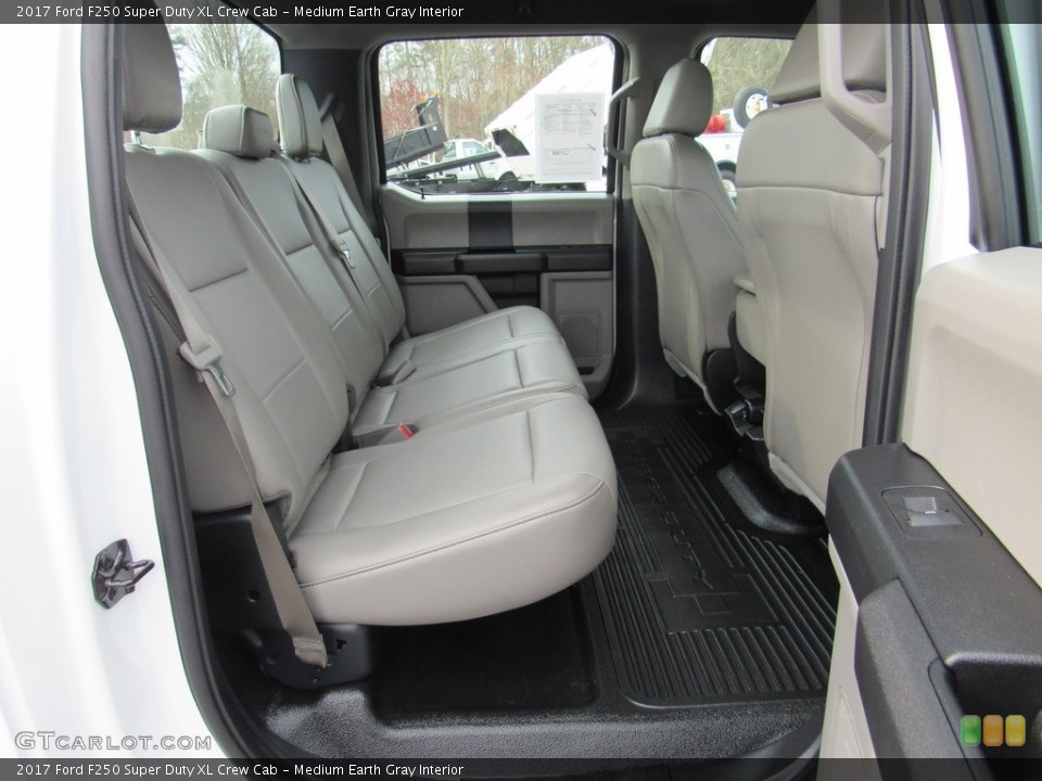 Medium Earth Gray Interior Rear Seat for the 2017 Ford F250 Super Duty XL Crew Cab #138571755