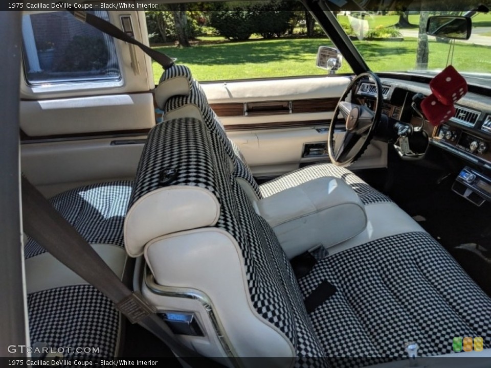 Black/White Interior Front Seat for the 1975 Cadillac DeVille Coupe #138592083