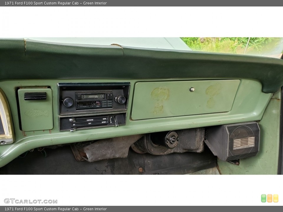 Green Interior Dashboard for the 1971 Ford F100 Sport Custom Regular Cab #138616386