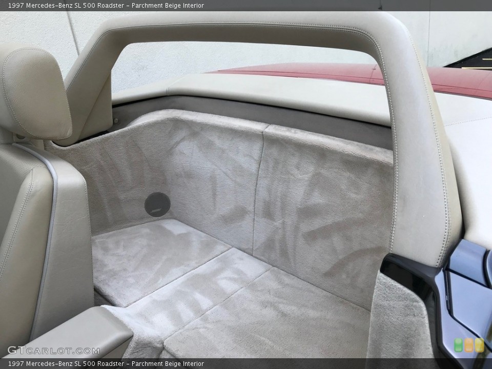 Parchment Beige Interior Photo for the 1997 Mercedes-Benz SL 500 Roadster #138618513