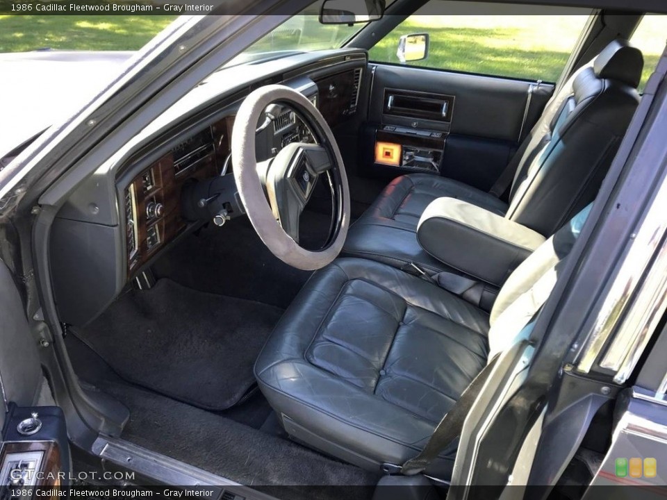 Gray Interior Photo for the 1986 Cadillac Fleetwood Brougham #138638165