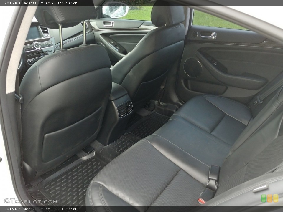 Black Interior Rear Seat for the 2016 Kia Cadenza Limited #138641491