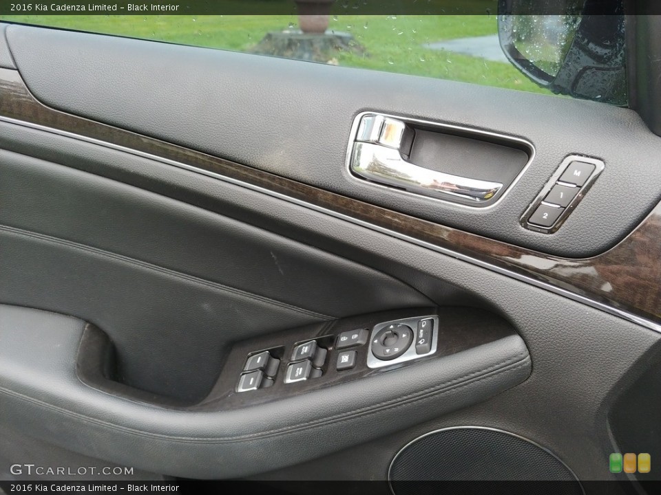 Black Interior Door Panel for the 2016 Kia Cadenza Limited #138641541