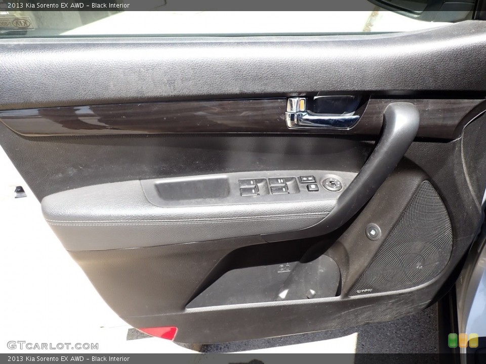 Black Interior Door Panel for the 2013 Kia Sorento EX AWD #138645843