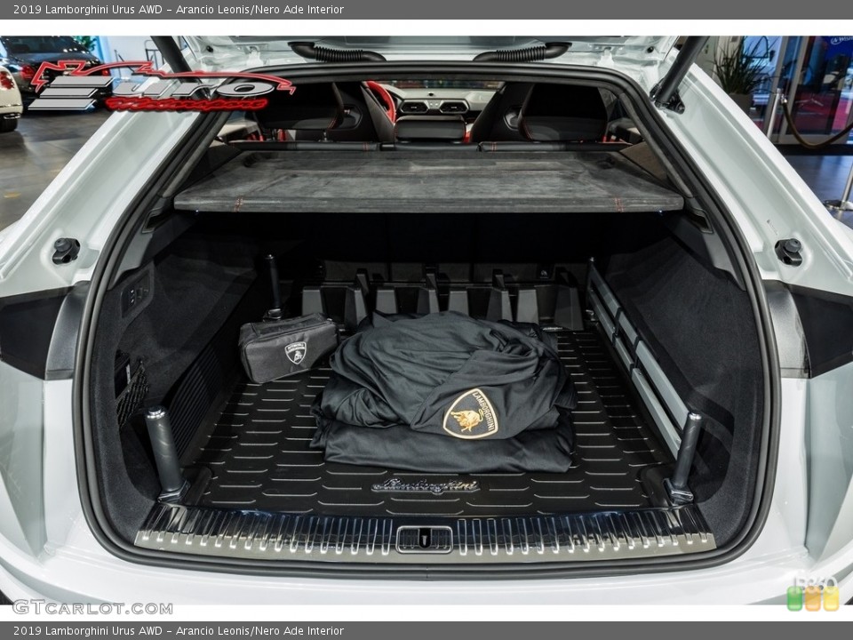 Arancio Leonis/Nero Ade Interior Trunk for the 2019 Lamborghini Urus AWD #138650622