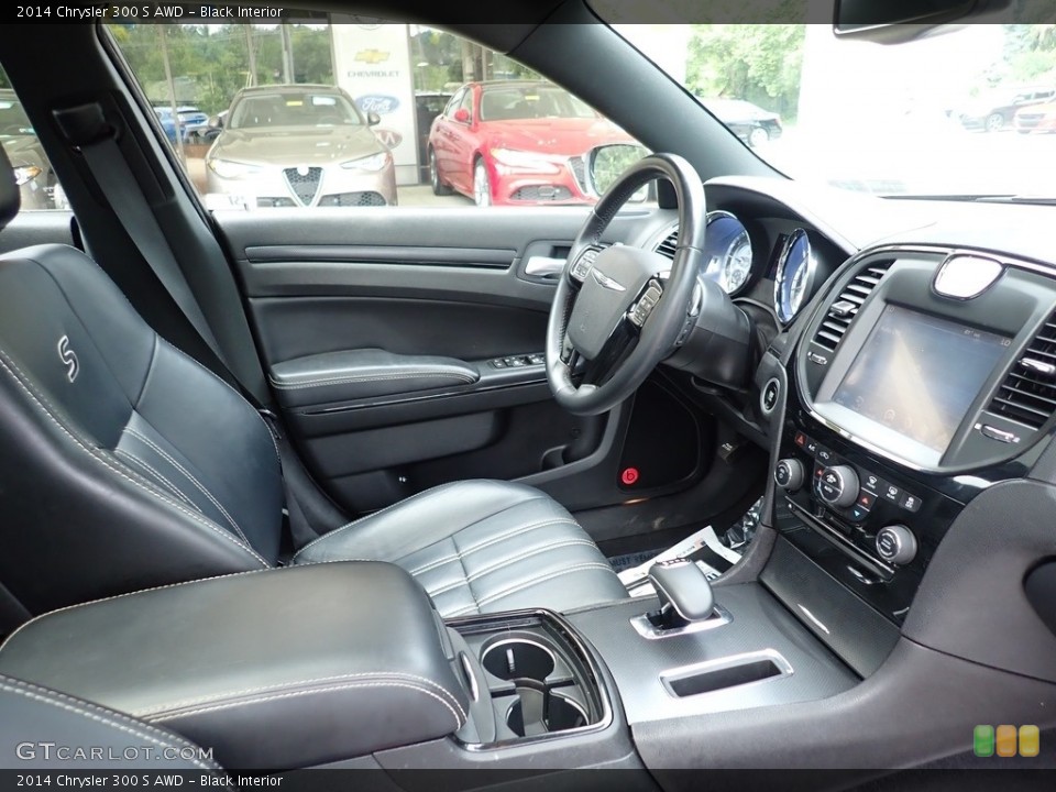Black Interior Dashboard for the 2014 Chrysler 300 S AWD #138651636