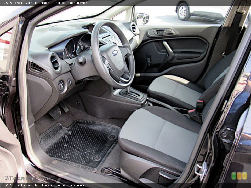 Charcoal Black Interior Photo for the 2015 Ford Fiesta S Hatchback #138672291