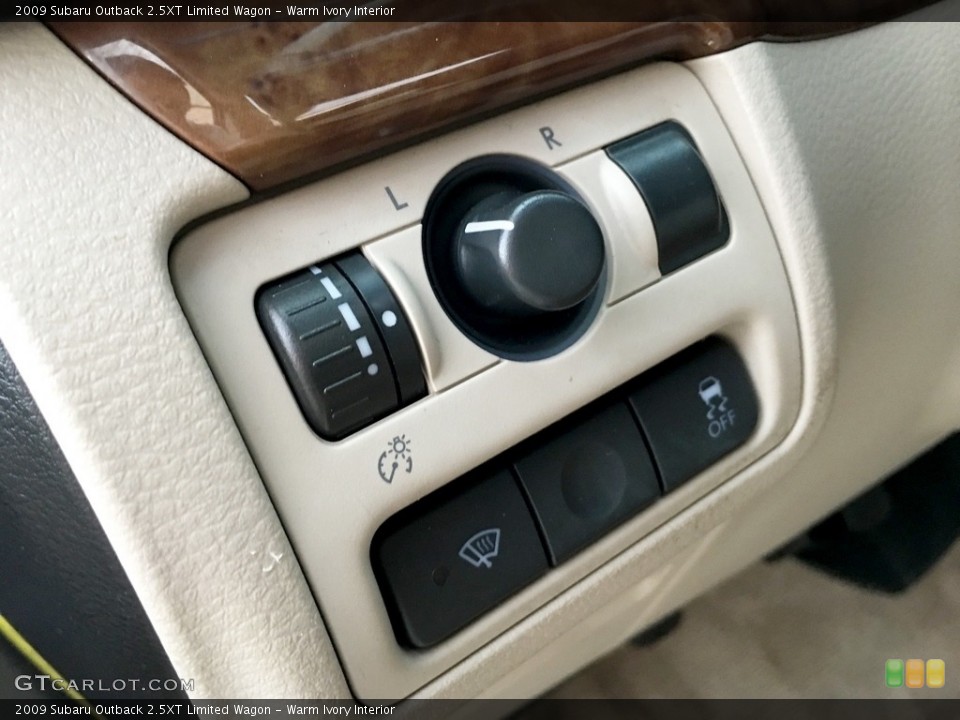 Warm Ivory Interior Controls for the 2009 Subaru Outback 2.5XT Limited Wagon #138686724