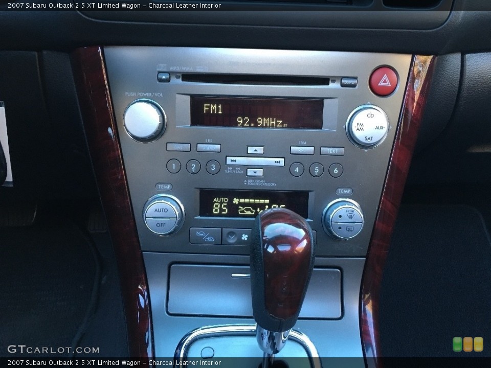 Charcoal Leather Interior Controls for the 2007 Subaru Outback 2.5 XT Limited Wagon #138694371