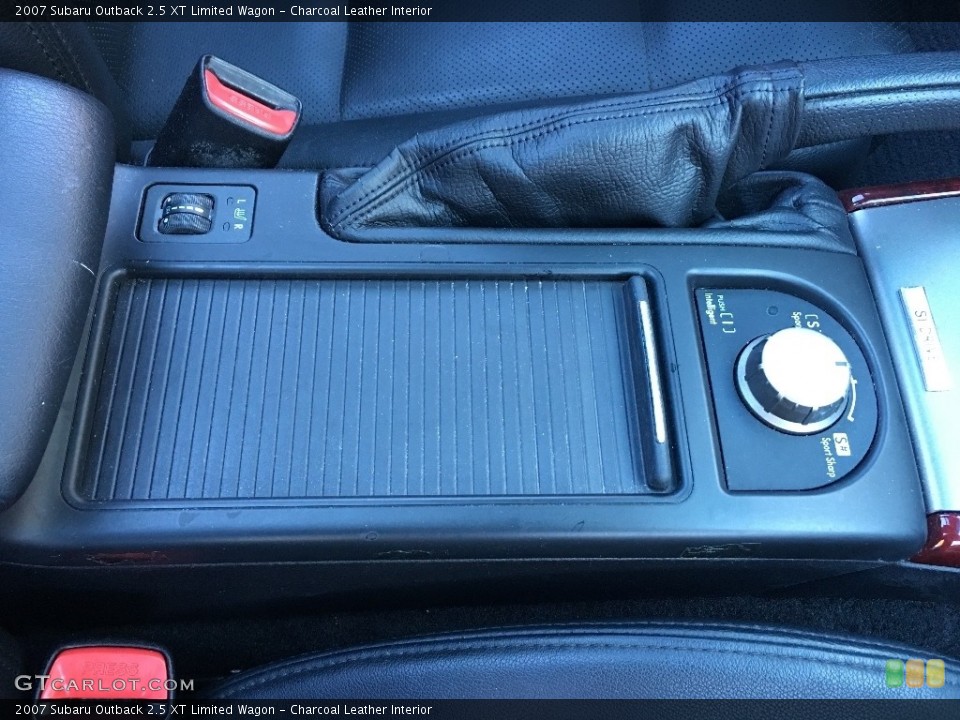 Charcoal Leather Interior Controls for the 2007 Subaru Outback 2.5 XT Limited Wagon #138694476
