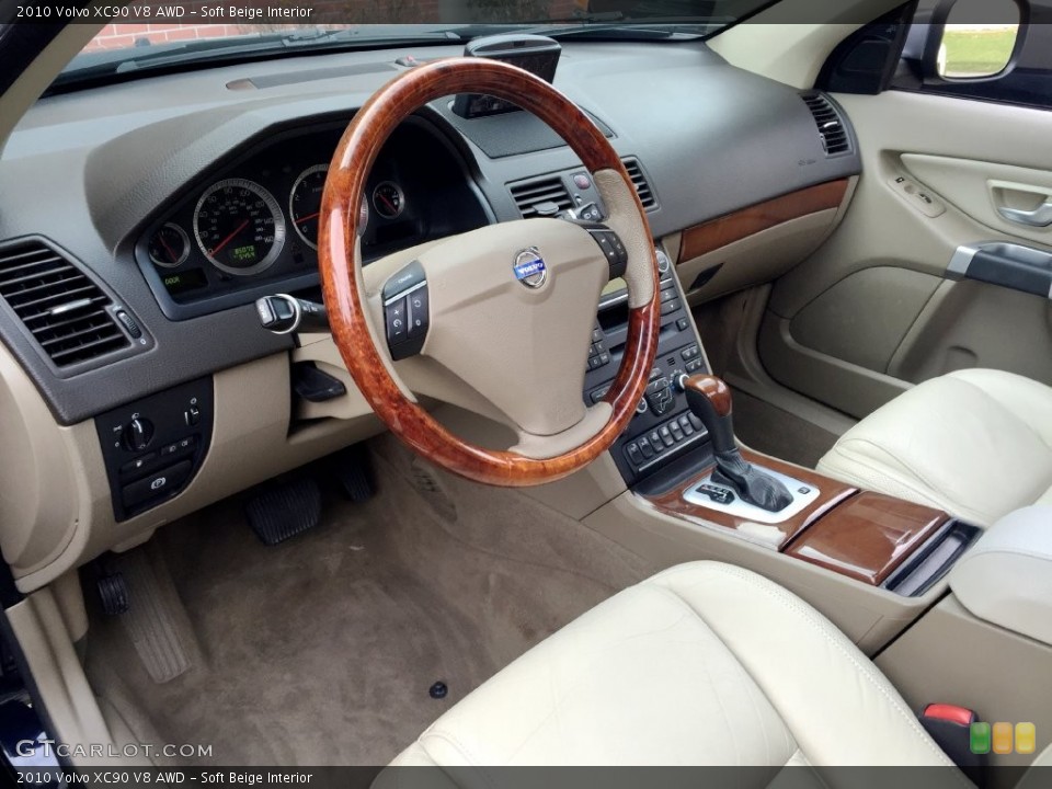 Soft Beige Interior Photo for the 2010 Volvo XC90 V8 AWD #138719244
