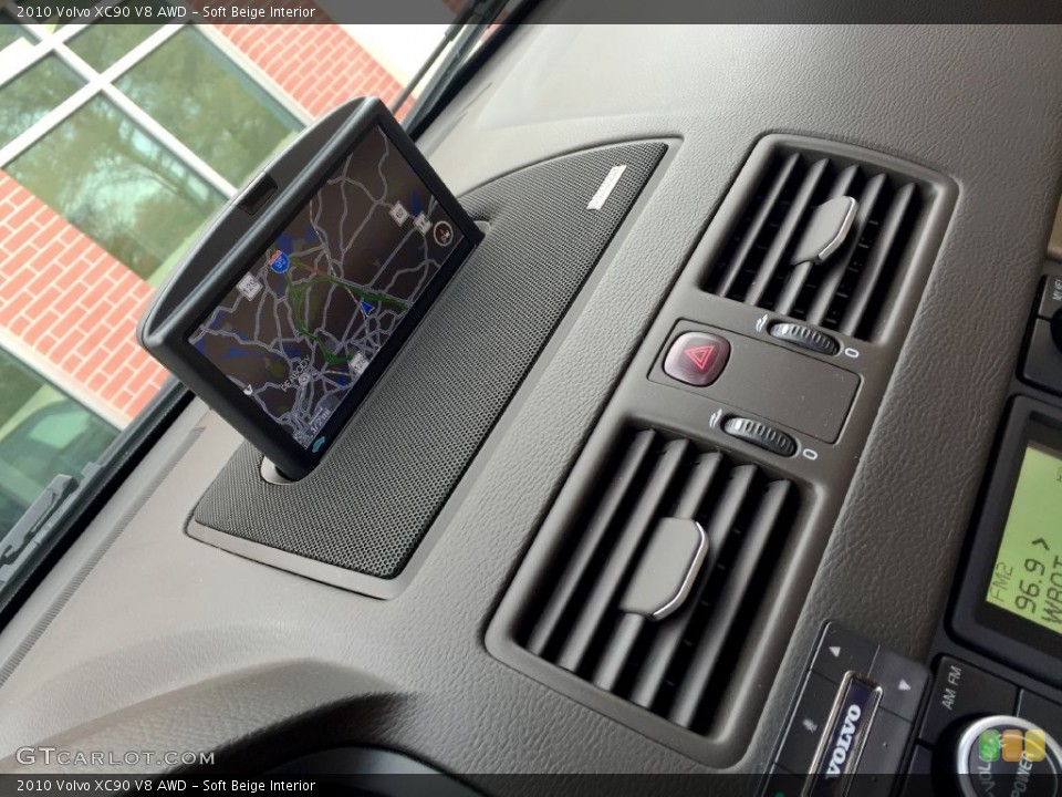 Soft Beige Interior Navigation for the 2010 Volvo XC90 V8 AWD #138720031