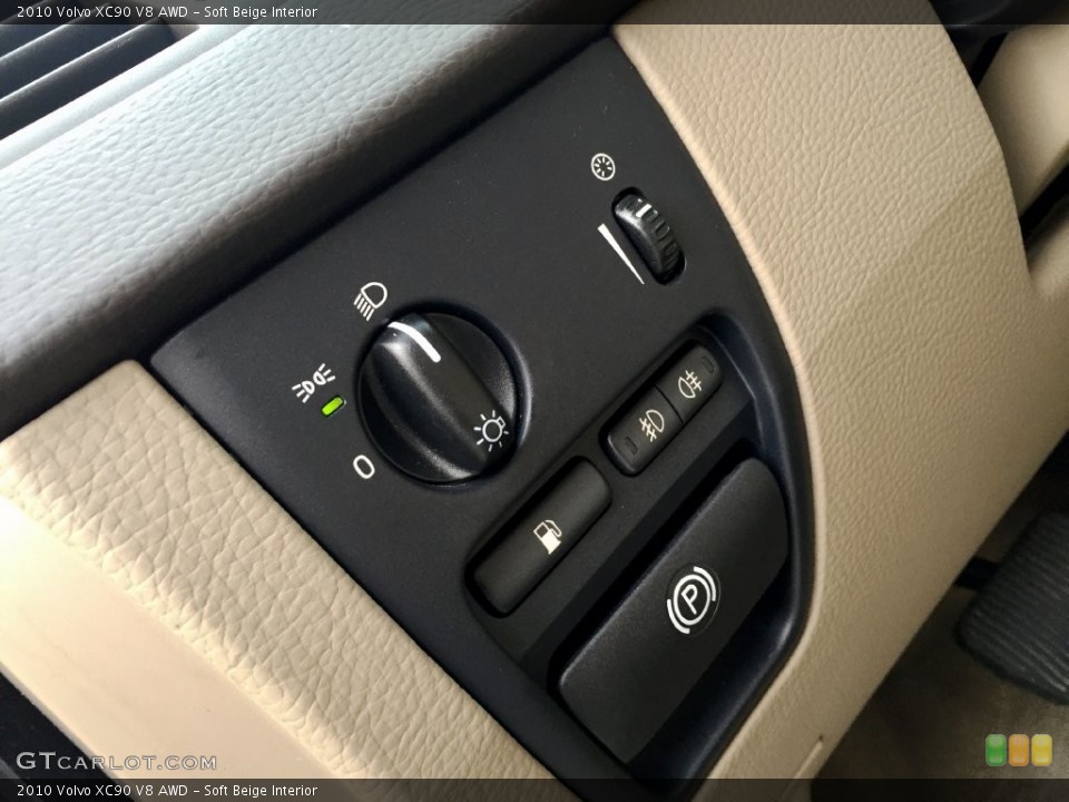 Soft Beige Interior Controls for the 2010 Volvo XC90 V8 AWD #138720225