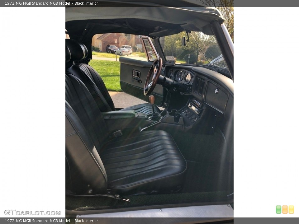 Black 1972 MG MGB Interiors