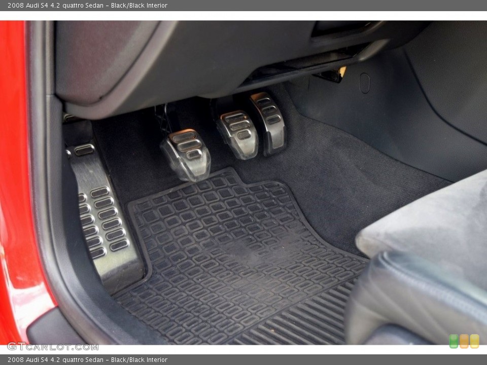 Black/Black Interior Controls for the 2008 Audi S4 4.2 quattro Sedan #138733205