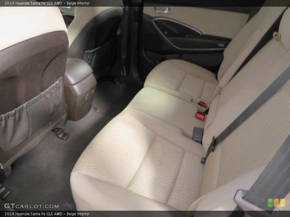 Beige Interior Rear Seat for the 2014 Hyundai Santa Fe GLS AWD #138735249