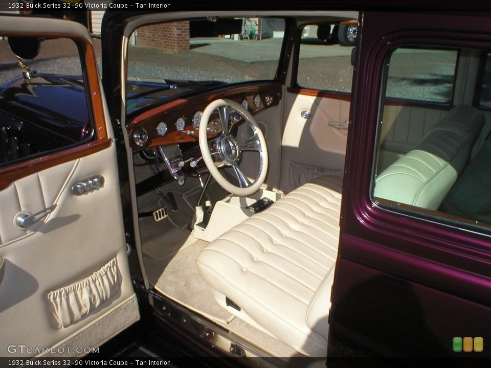 Tan 1932 Buick Series 32-90 Interiors