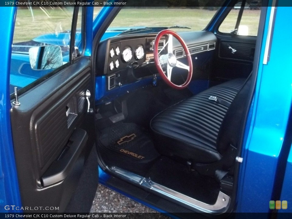 Black Interior Photo for the 1979 Chevrolet C/K C10 Custom Deluxe Regular Cab #138745077
