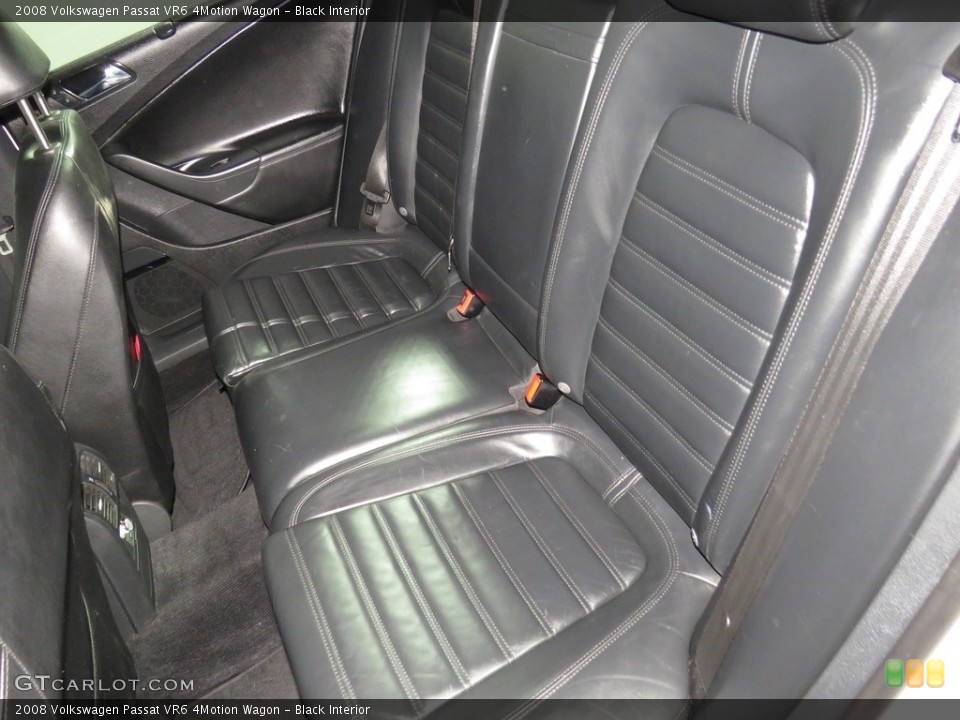 Black Interior Rear Seat for the 2008 Volkswagen Passat VR6 4Motion Wagon #138766112