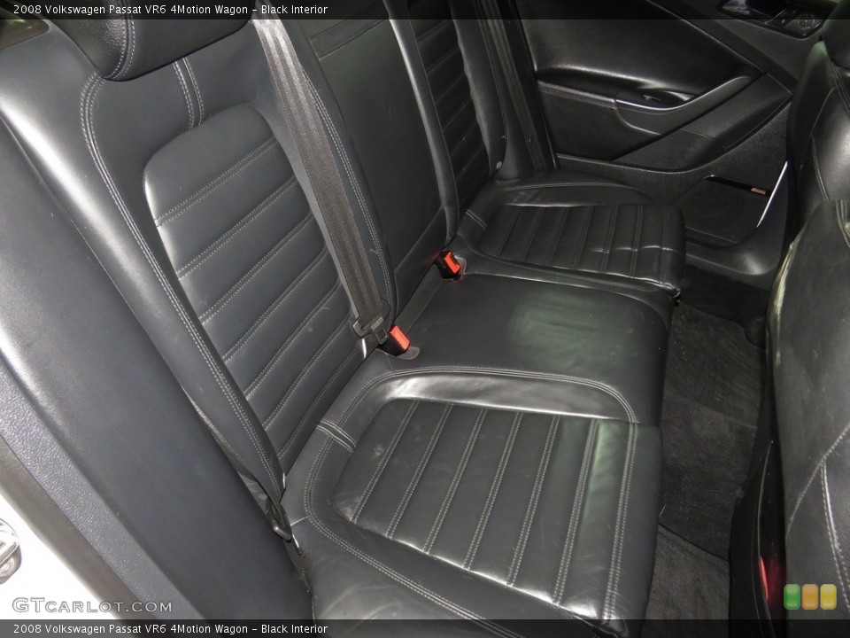 Black Interior Rear Seat for the 2008 Volkswagen Passat VR6 4Motion Wagon #138766137