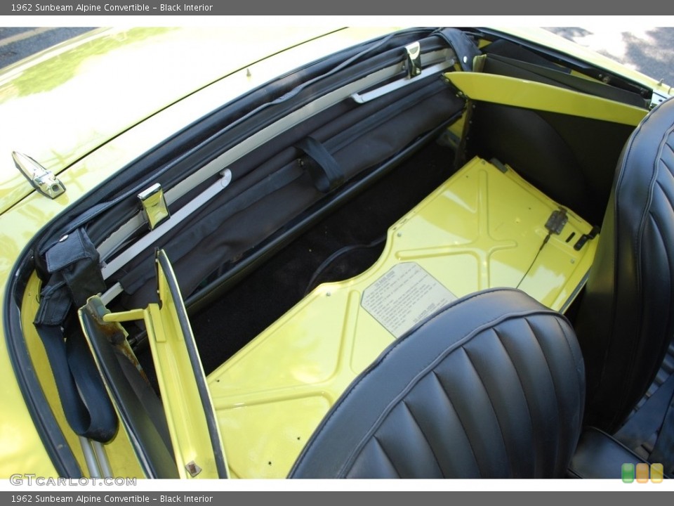 Black 1962 Sunbeam Alpine Interiors