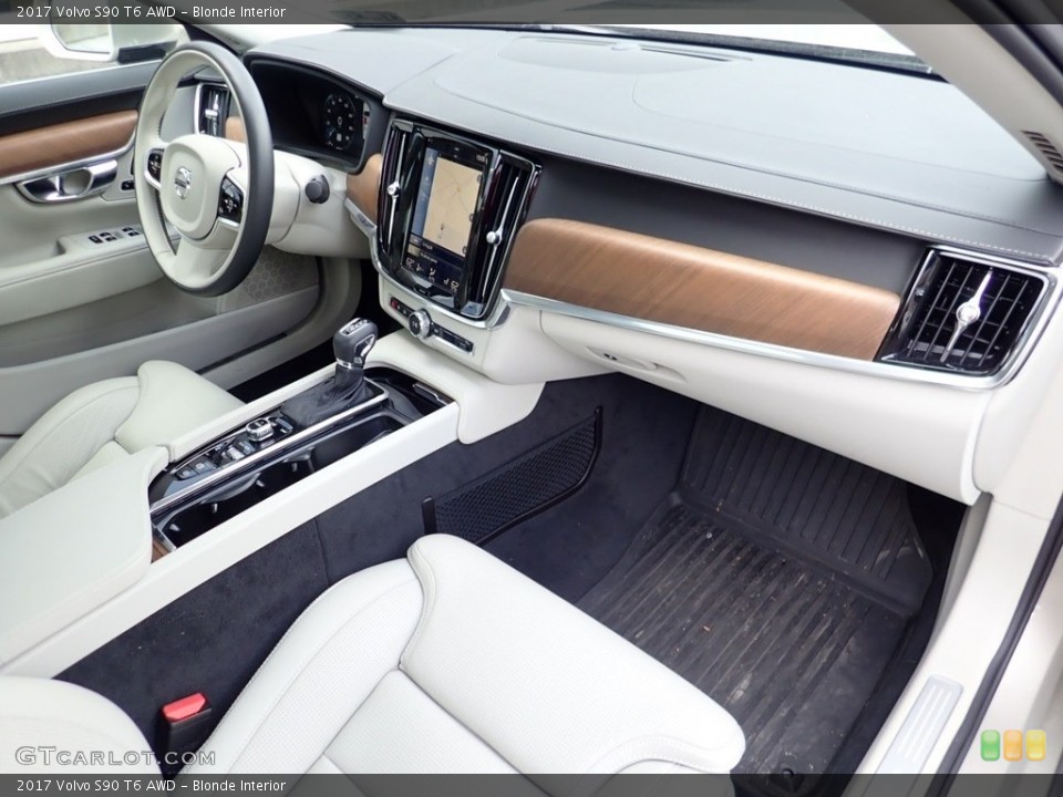 Blonde Interior Photo for the 2017 Volvo S90 T6 AWD #138804707