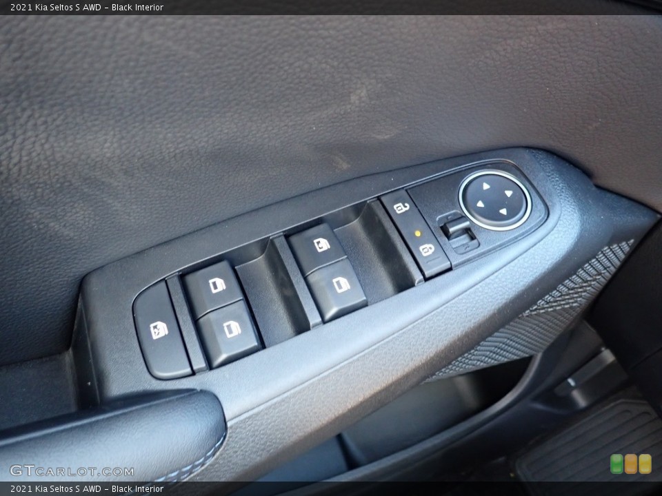 Black Interior Controls for the 2021 Kia Seltos S AWD #138807431