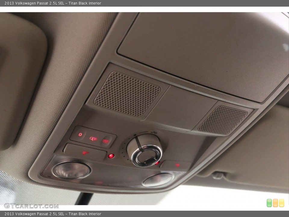 Titan Black Interior Controls for the 2013 Volkswagen Passat 2.5L SEL #138842000