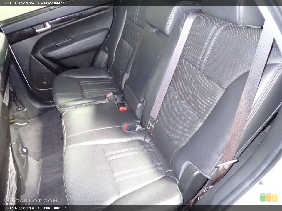 Black Interior Rear Seat for the 2015 Kia Sorento EX #138906176
