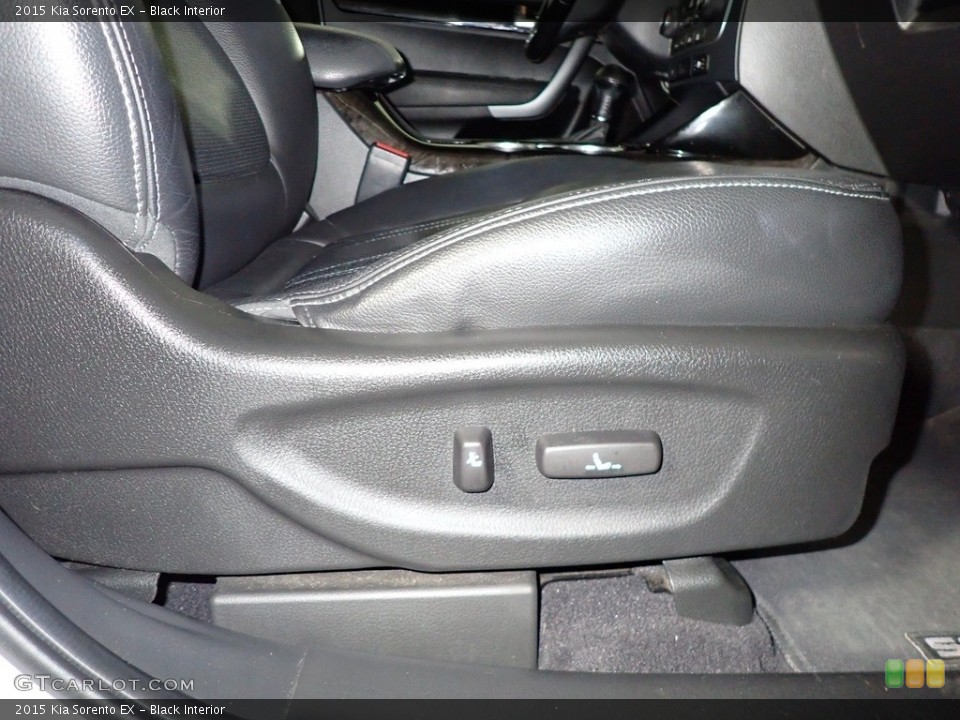 Black Interior Front Seat for the 2015 Kia Sorento EX #138906278
