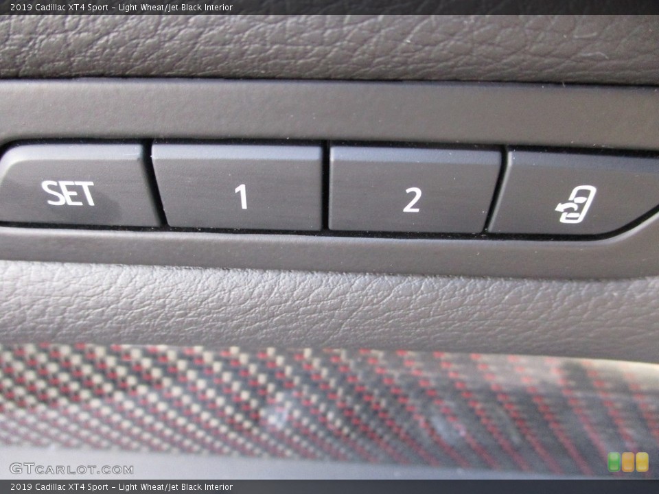 Light Wheat/Jet Black Interior Controls for the 2019 Cadillac XT4 Sport #138909968