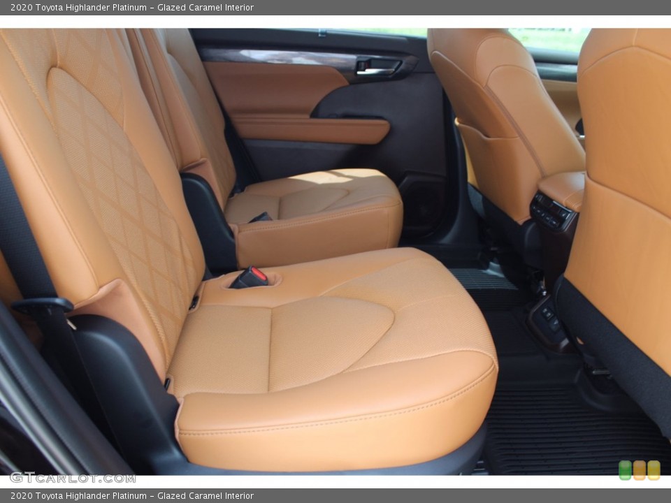 Glazed Caramel Interior Rear Seat for the 2020 Toyota Highlander Platinum #138921254
