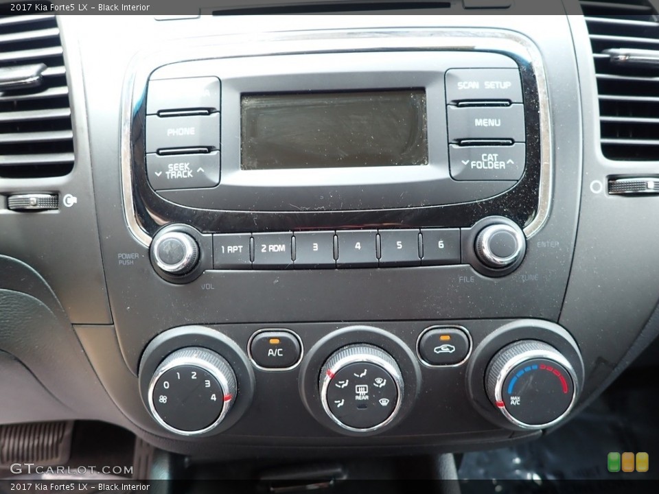 Black Interior Controls for the 2017 Kia Forte5 LX #138922142